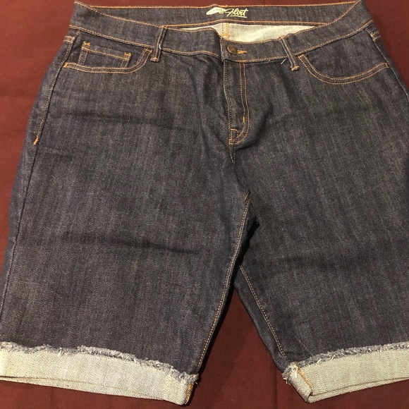 Mid-rise bermuda denim shorts - Picture 1 of 7